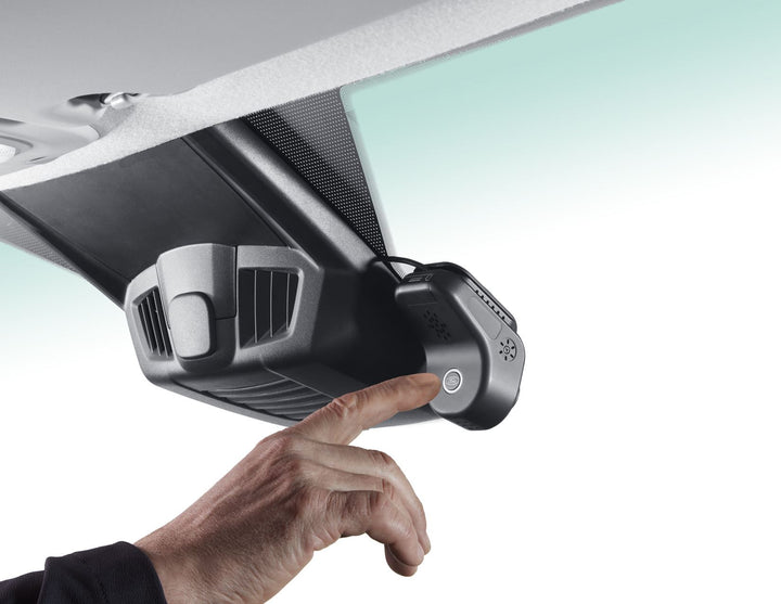 PUMA DASHBOARD CAMERA WITH FITTING  11/2019