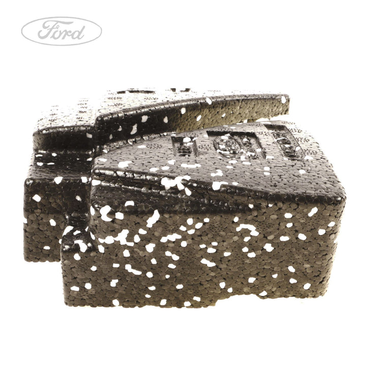 FOCUS N/S FRONT BUMPER FILLER PANEL TRIM