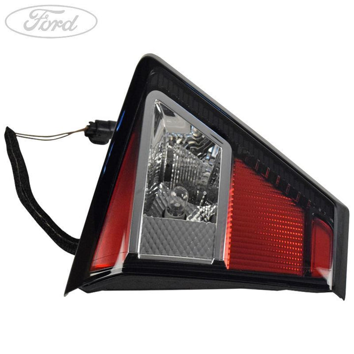 KUGA MK2 N/S REAR INNER LIGHT LAMP UNIT LEVEL 1 2016-2017