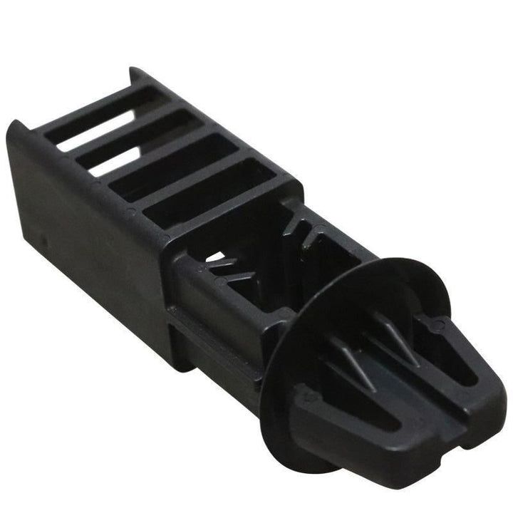 BODY SIDE TRIM RETAINER