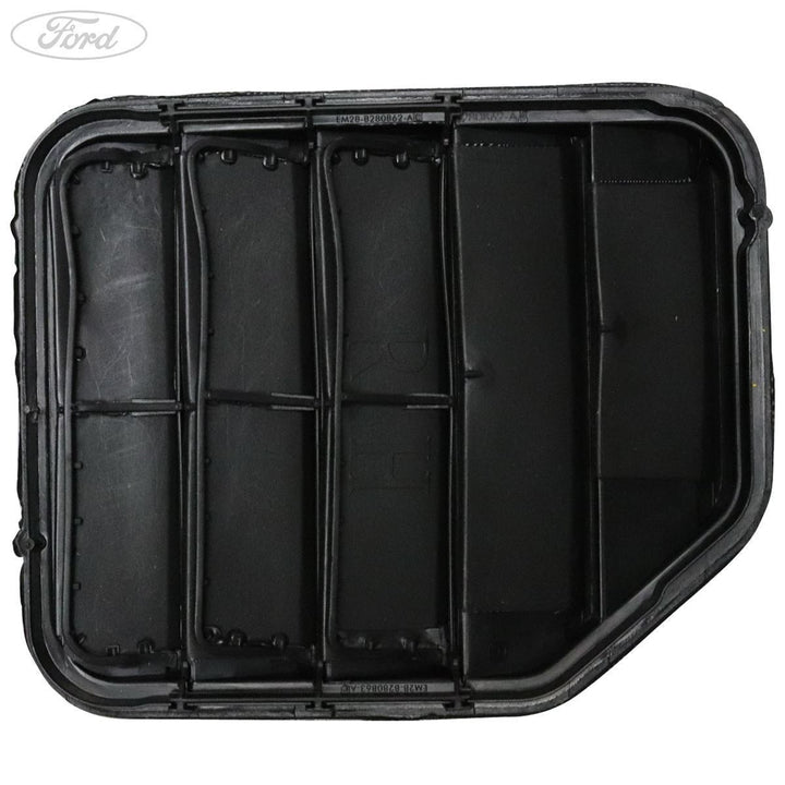 AIR INLET GRILLE