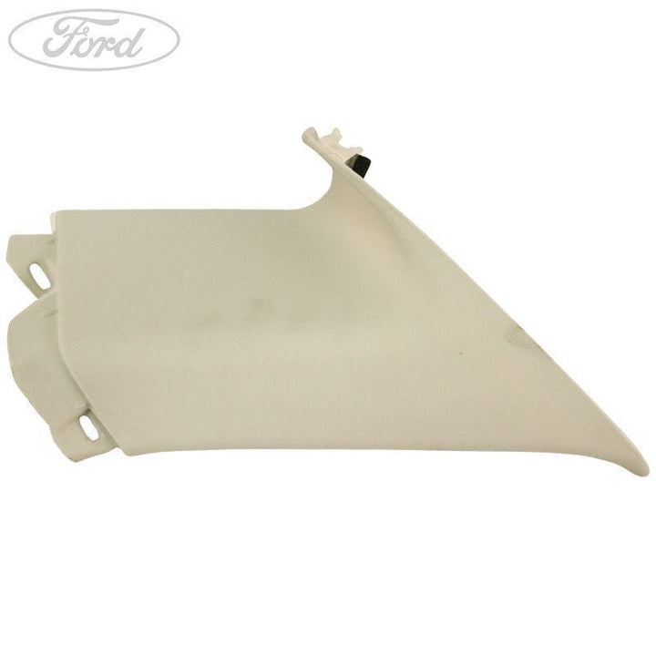 C PILLAR TRIM