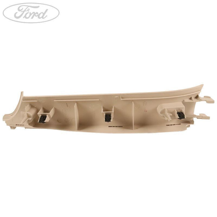 C PILLAR TRIM