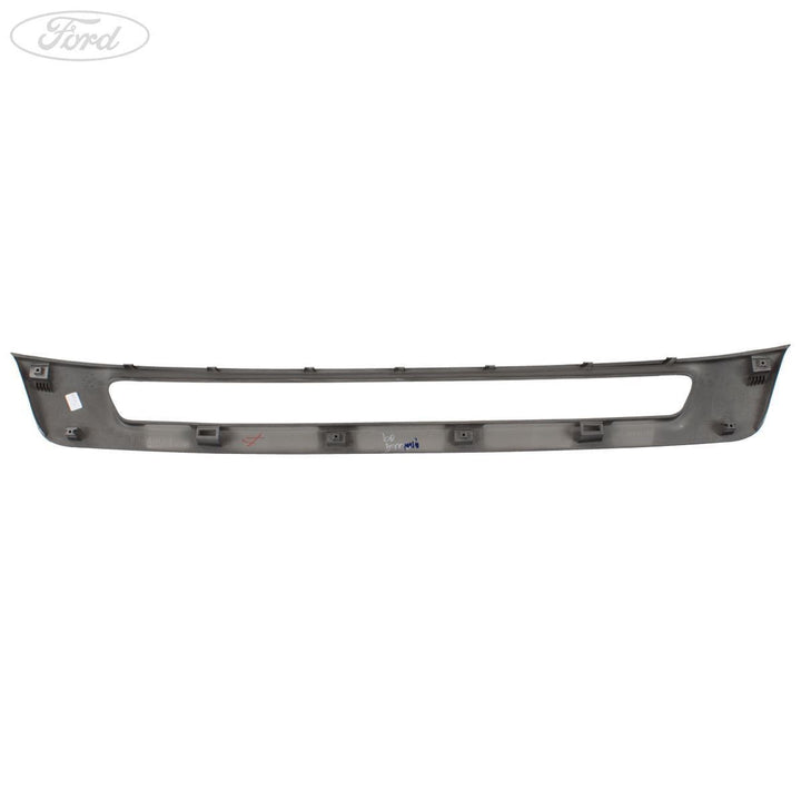 EVEREST FRONT LOWER RADIATOR GRILLE MOULDING 2009-