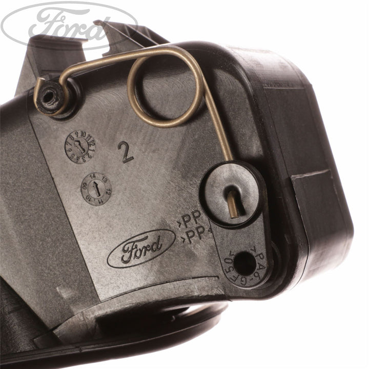 FOCUS FUEL TANK FILLER DOOR HOUSING