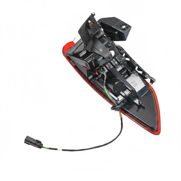 KUGA O/S DRIVERS SIDE REAR OUTER STOP & INDICATOR LIGHT LAMP 2024-ONWARDS