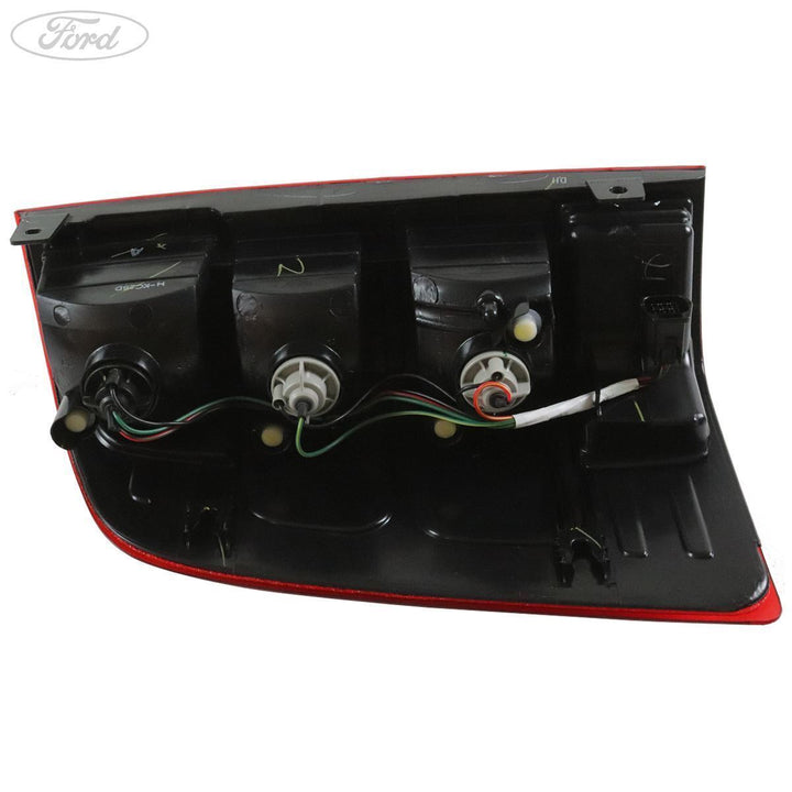 REAR DRIVER SIDE LIGHT LAMP ASSEMBLY UNIT COMPLETE
