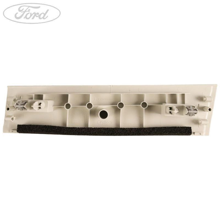 C PILLAR TRIM