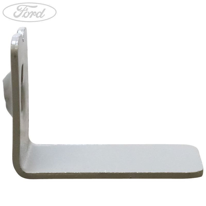 FRONT FENDER BRACKET