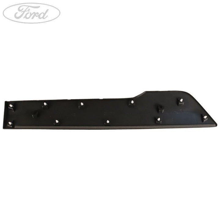 REAR QUARTER OUTER MOULDING