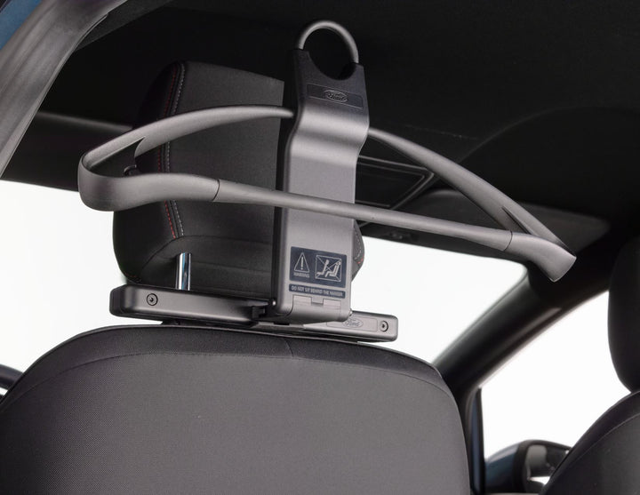 COAT HANGER WITH DOCKING UNIT,MATT BLACK