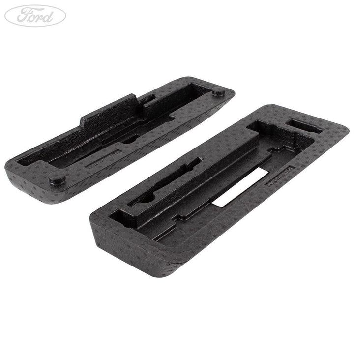 ECOSPORT TOOL ROLL WITH EXTERIOR TYRE CARRIER 2013-