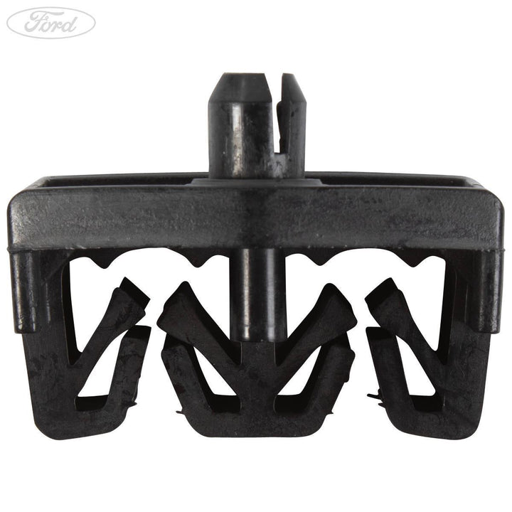 TRANSIT REAR BRAKE PIPE CLIP