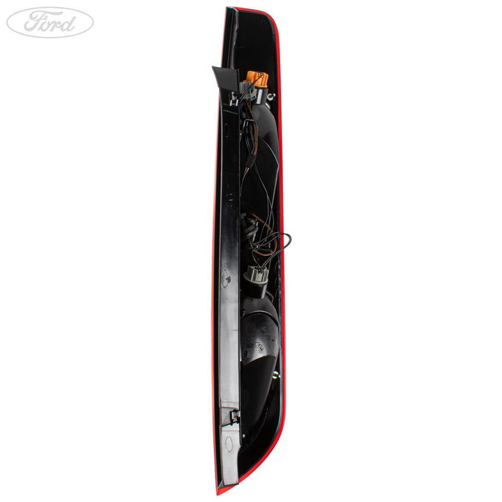 FOCUS REAR N/S TAIL LIGHT LAMP CLUSTER 3/5 DOOR 04-11