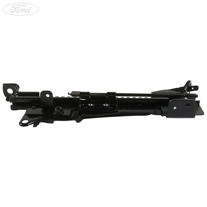 SEAT ADJUSTER AND TRACK