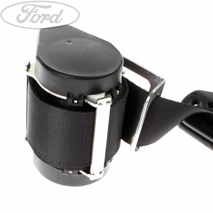 REAR SEAT BELT