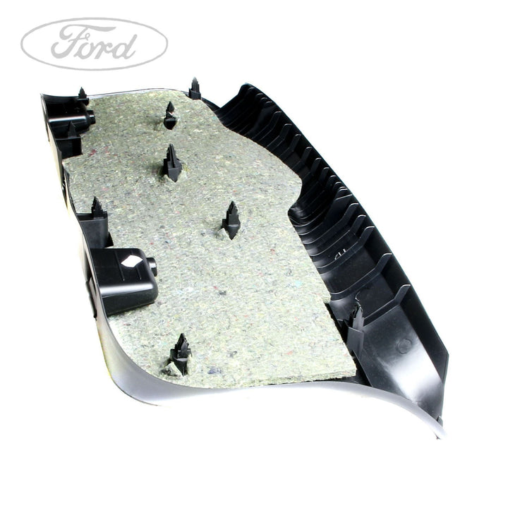 FOCUS TAILGATE TRIM