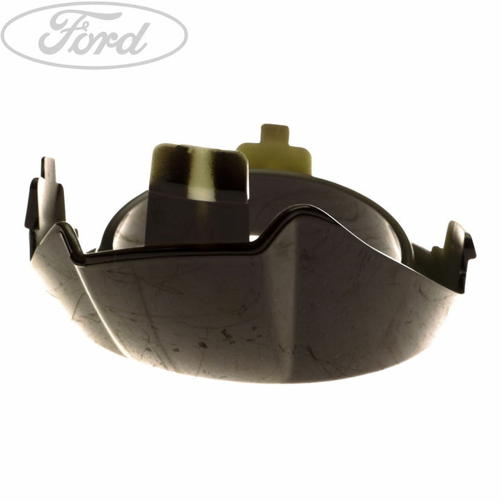 FOCUS FRONT N/S FOG LAMPS BEZEL