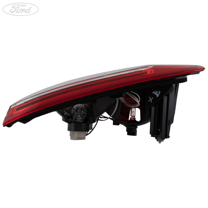 MONDEO INNER REAR O/S RIGHT TAIL LIGHT LAMP CLUSTER