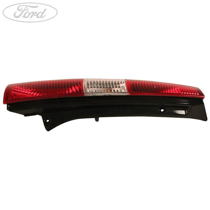 EVEREST REAR PASSENGER SIDE LIGHT LAMP UNIT REGULAR WAGON 10/2006-