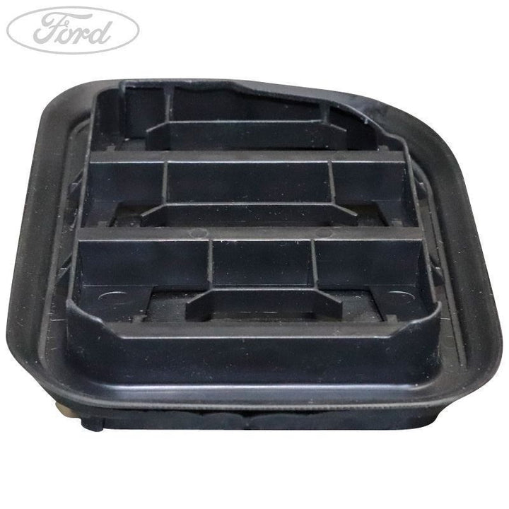 AIR INLET GRILLE