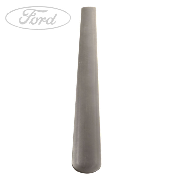 FRONT BODY PANEL MOULDING
