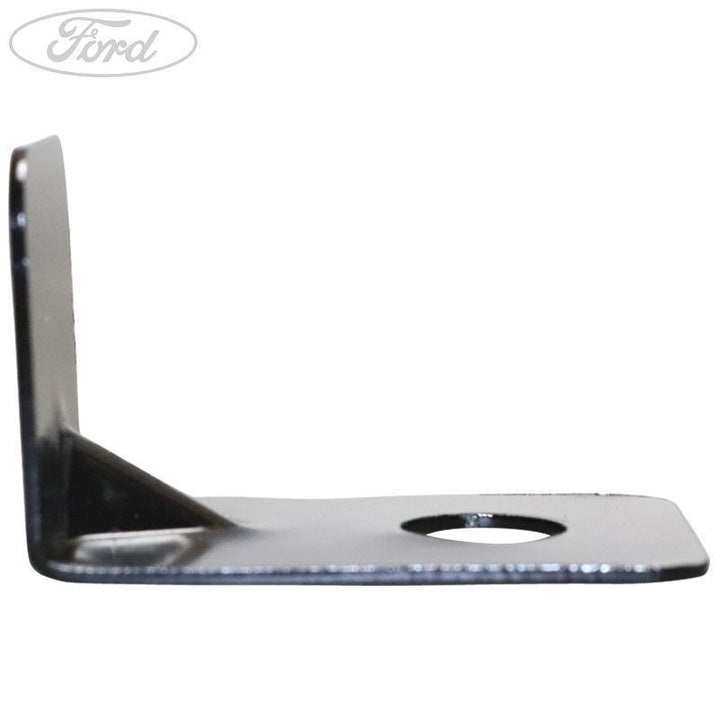 FENDER MOUNTING BRACKET