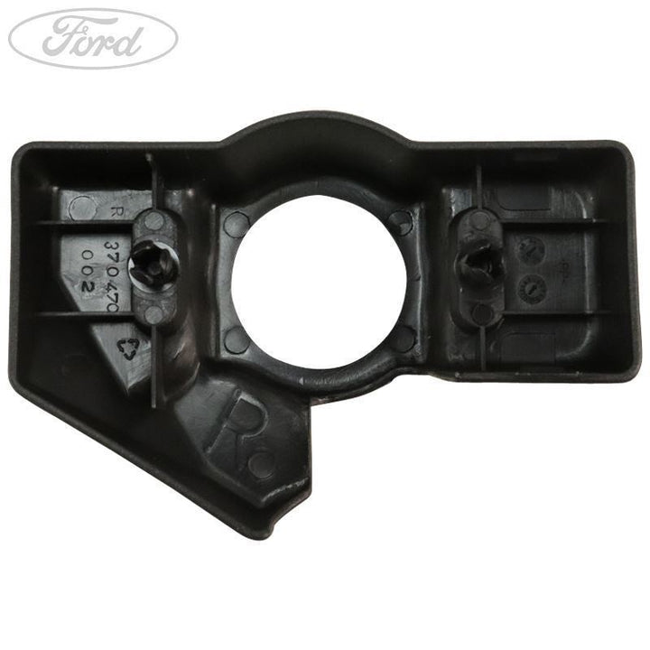 SEAT BACK LATCH COVER