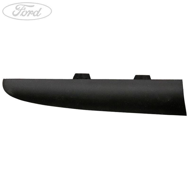 REAR WINDOW MOULDING