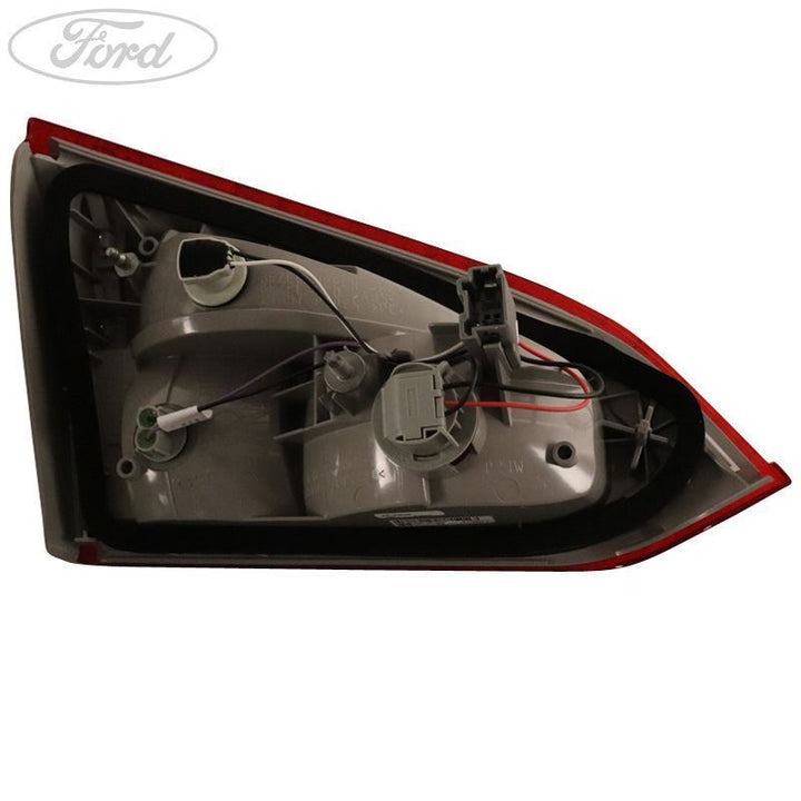 FOCUS MK3 DRIVER SIDE REAR INNER LIGHT LAMP 10/2014- LEVEL 1