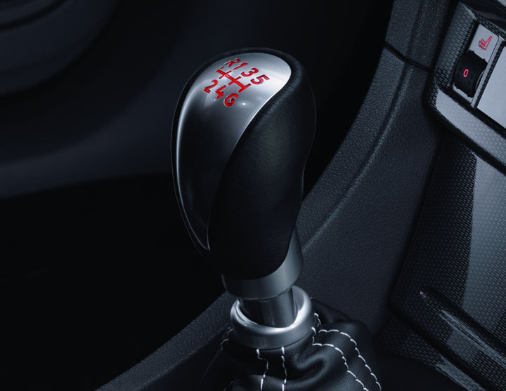 FOCUS GEAR LEVER KNOB 03/2008 07/2011, LOW SERIES ONLY (AMBIENTE/TREND), FOR 6-SPEED TRANSMISSION, EXCLUDING ST.