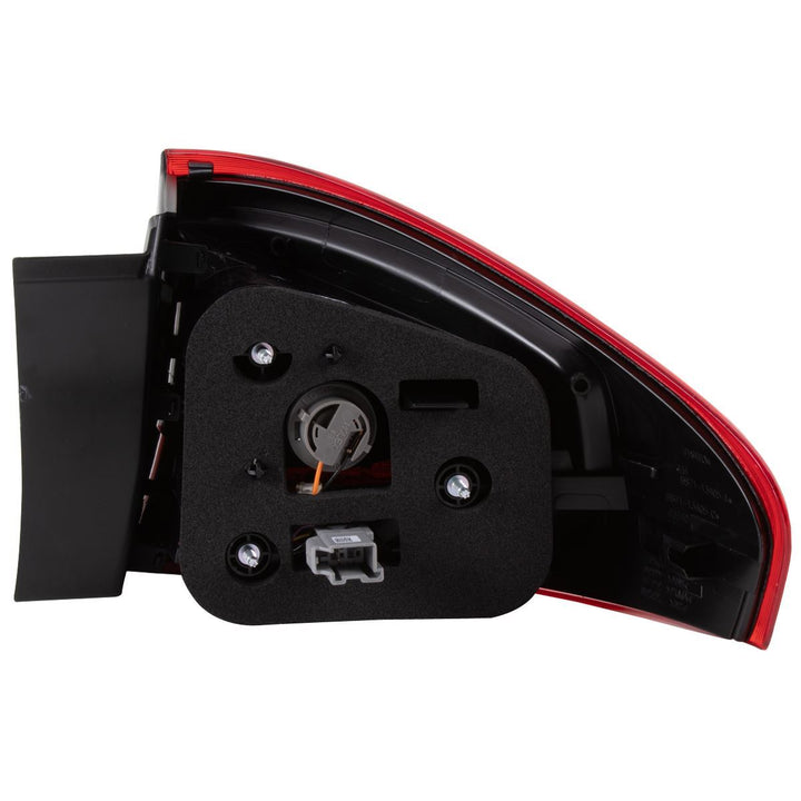 MONDEO OUTER REAR N/S LEFT LIGHT TAIL LAMP CLUSTER
