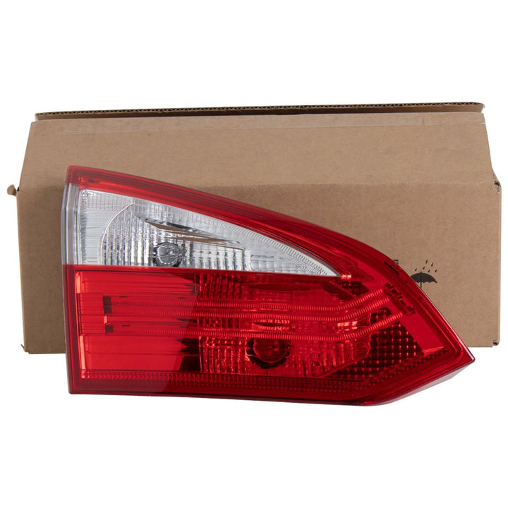 FOCUS ESTATE REAR N/S LEFT LIGHT TAIL LAMP CLUSTER