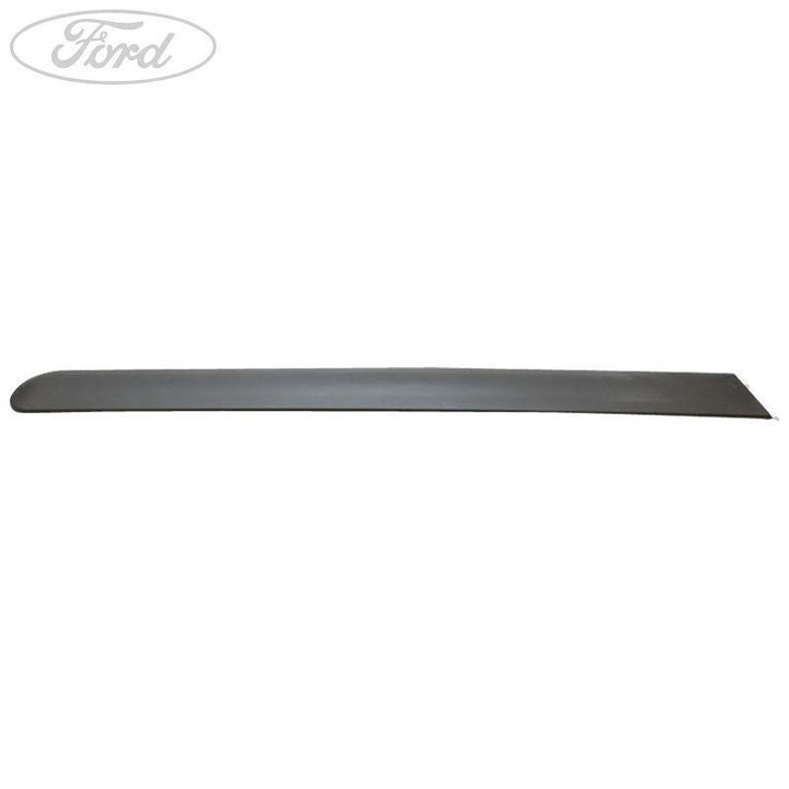 FRONT BODY PANEL MOULDING