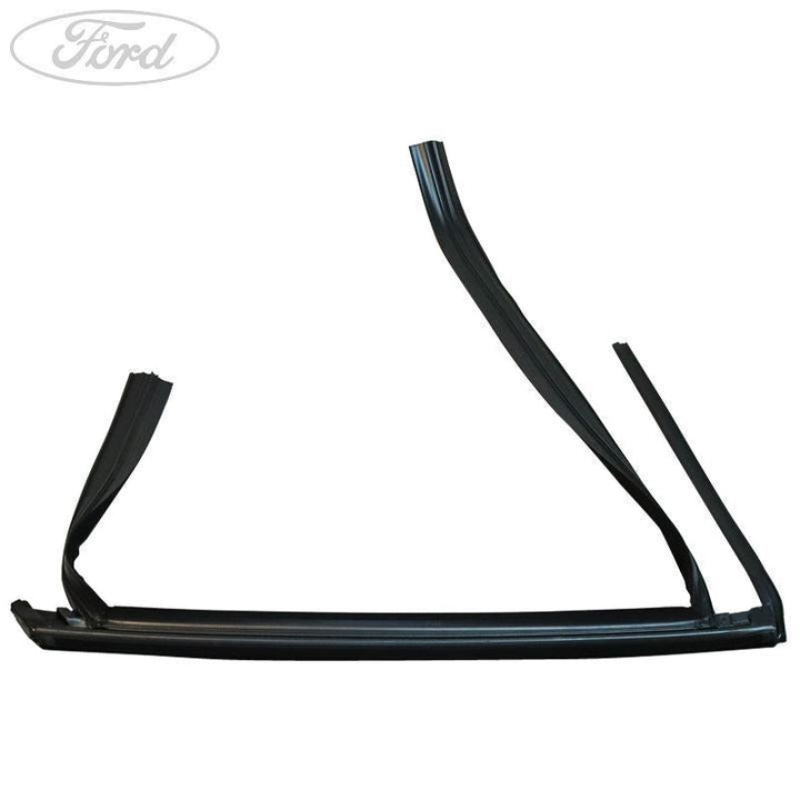 FOCUS REAR O/S DOOR GLASS SURROUND RUNNER SALOON 2014-
