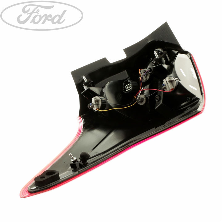 FOCUS REAR O/S TAIL LIGHT LAMP CLUSTER LED 2011-2015