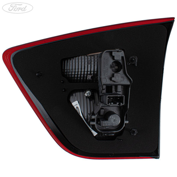 C-MAX REAR N/S INNER TAIL LIGHT LAMP CLUSTER 2010-2015