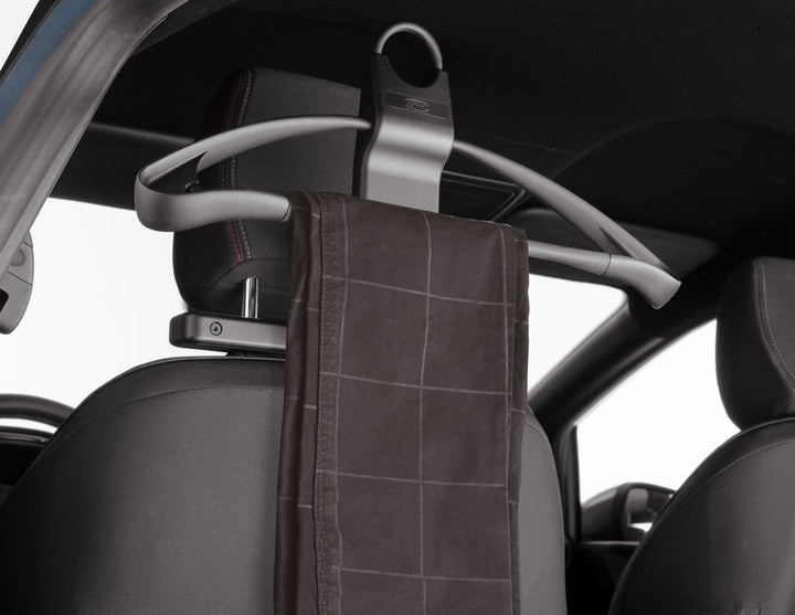 COAT HANGER WITH DOCKING UNIT,MATT BLACK