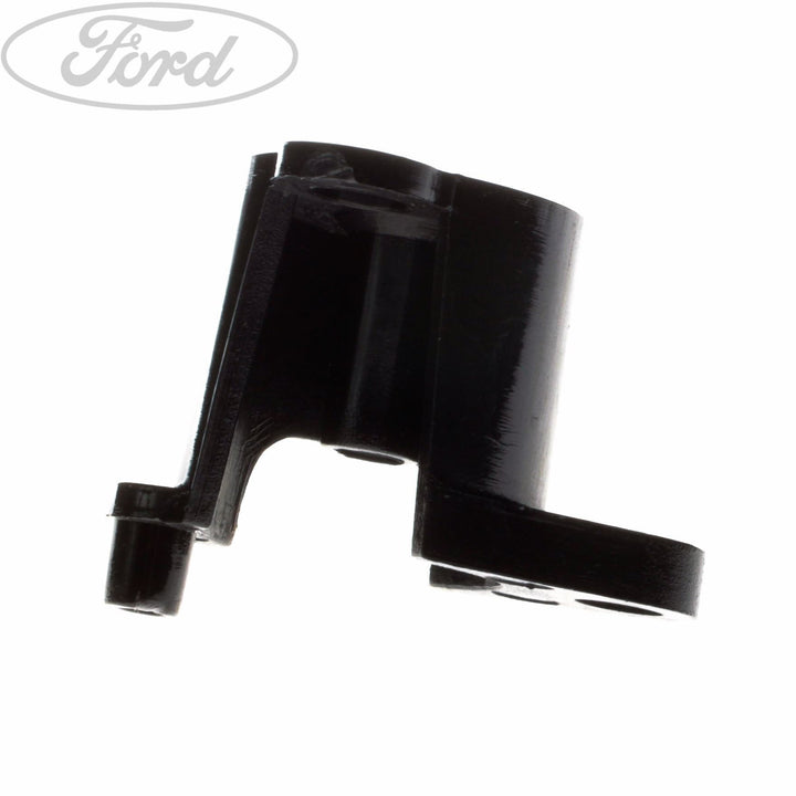 COWL TOP N/S BRACKET