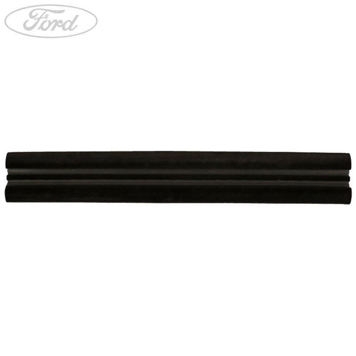 FOCUS C-MAX SLIDING DOOR GLASS CHANNEL WEATHERSTRIP