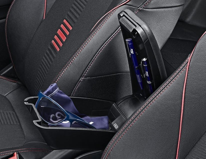 FIESTA & FIESTAVAN RATI* ARMREST ARMSTER OE1, WITH INTEGRATED USB SLOT