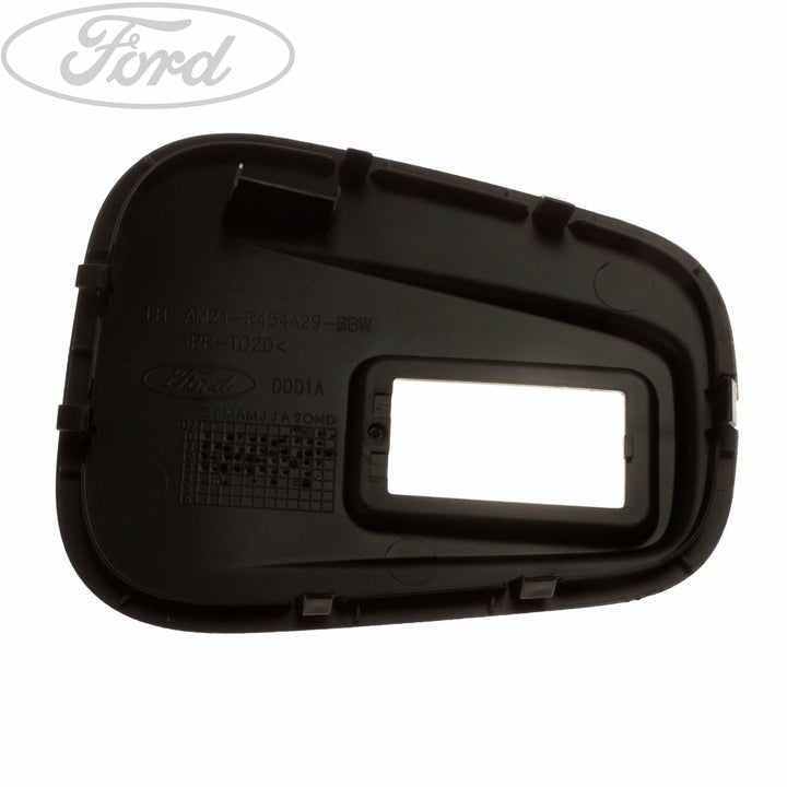 REAR LIGHT CLUSTER COVER