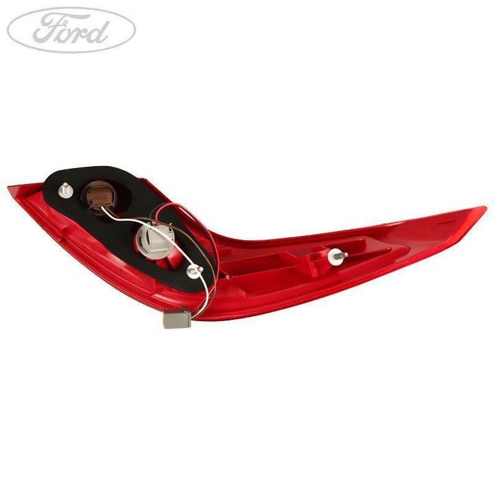FOCUS MK2 CC DRIVER SIDE REAR UPPER INNER LIGHT LAMP WITH NUTS