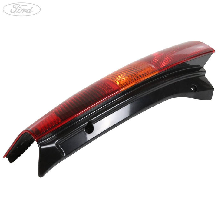 EVEREST ENDEAVOUR REAR DRIVER SIDE LIGHT LAMP UNIT LENS 03-07