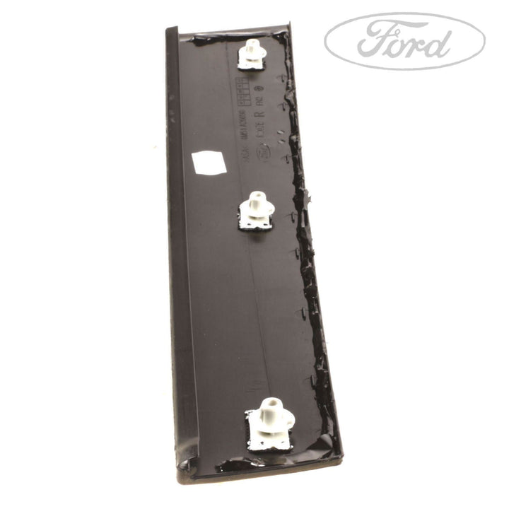 FOCUS O/S DOOR WINDOW FRAME MOULDING
