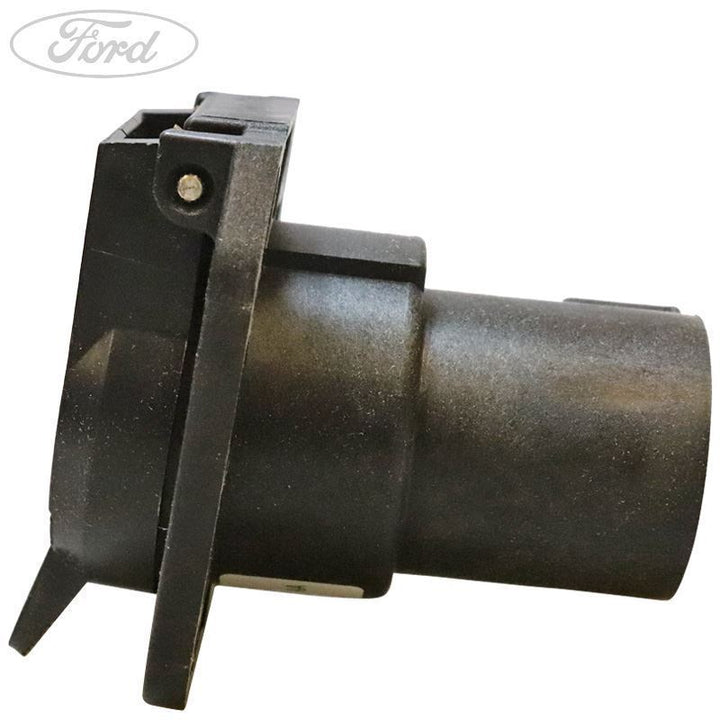 ADDITIONAL SOCKET