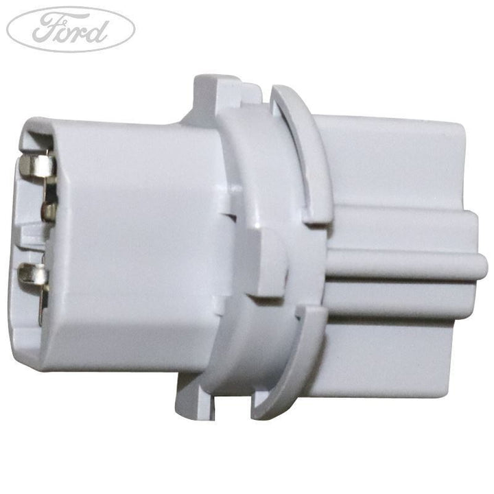 KUGA REAR TAILLIGHT STOP LIGHT BULB HOLDER 08-12