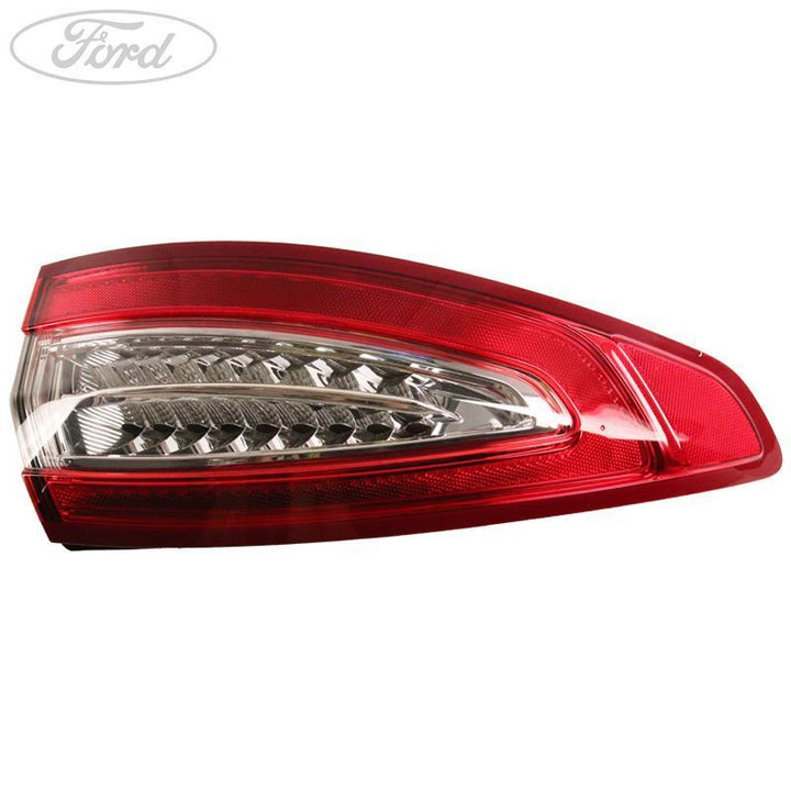 MONDEO MK5 N/S REAR OUTER LIGHT LAMP UNIT 5 DOOR SALOON 14-