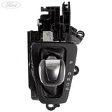 FOCUS 6-SPEED AUTO GEAR SELECTOR HOUSING GAITER & KNOB