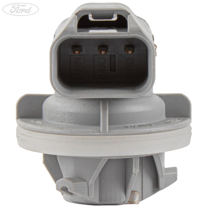 FOCUS FOCUS STOP LIGHT LAMP BULB SOCKET